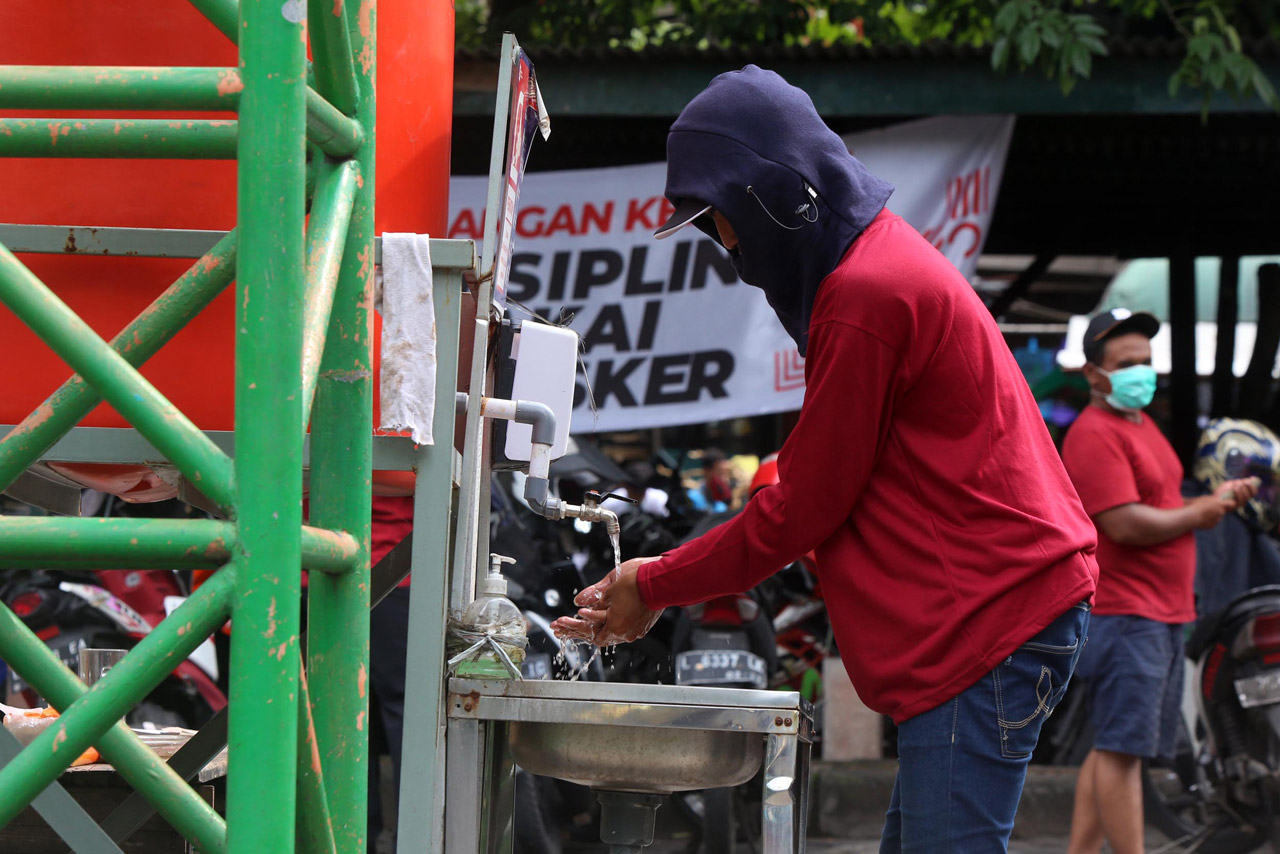 Taat Prokes Bendung...