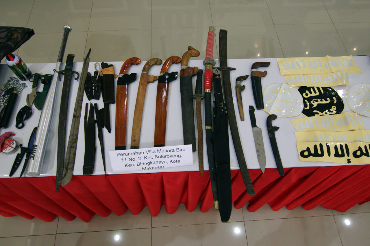 Polisi Tangkap 20 Terduga...