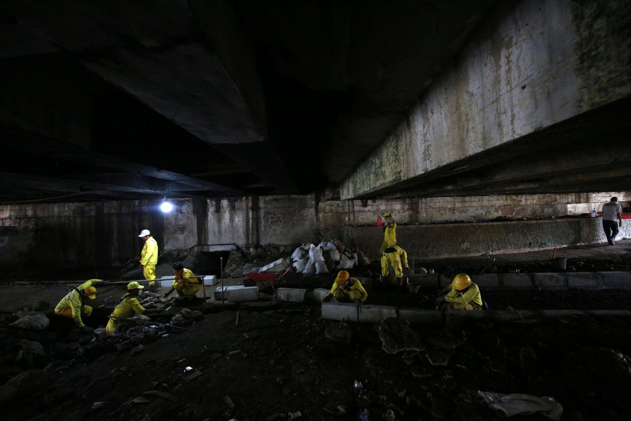 Penataan Kolong Jembatan...