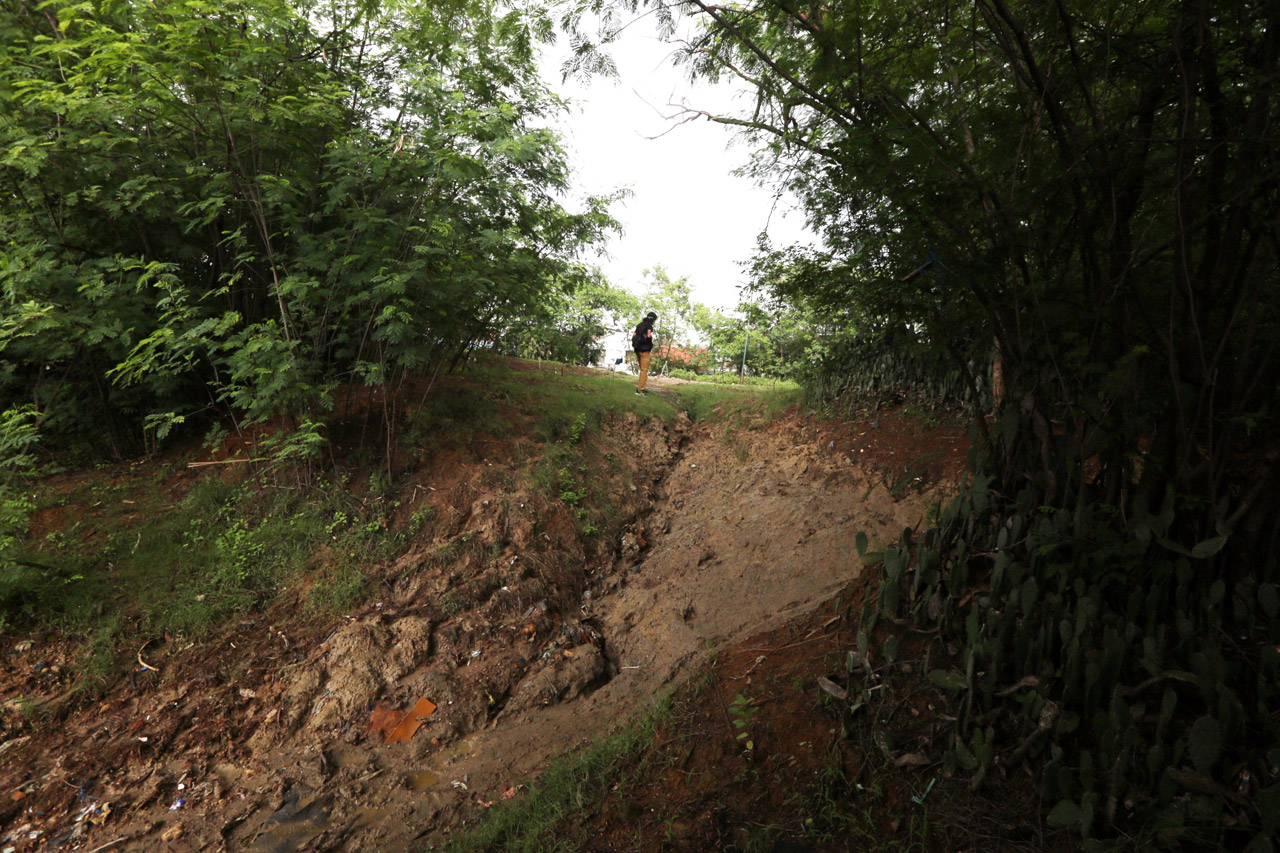 Gunung Anyar, Gunung...