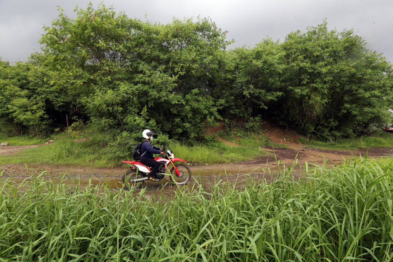 Gunung Anyar, Gunung...