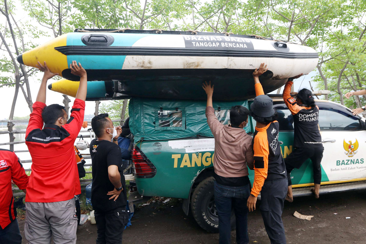 Cuaca Buruk, Tim Gabungan...