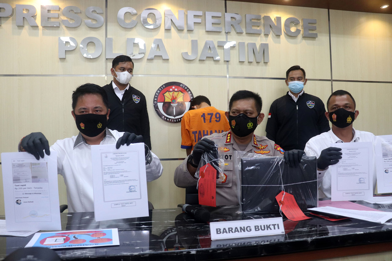 Polisi Tangkap Mahasiswa...