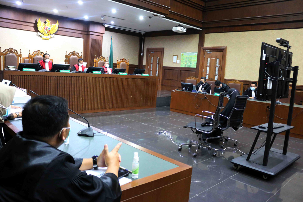 Jaksa Pinangki Dituntut...