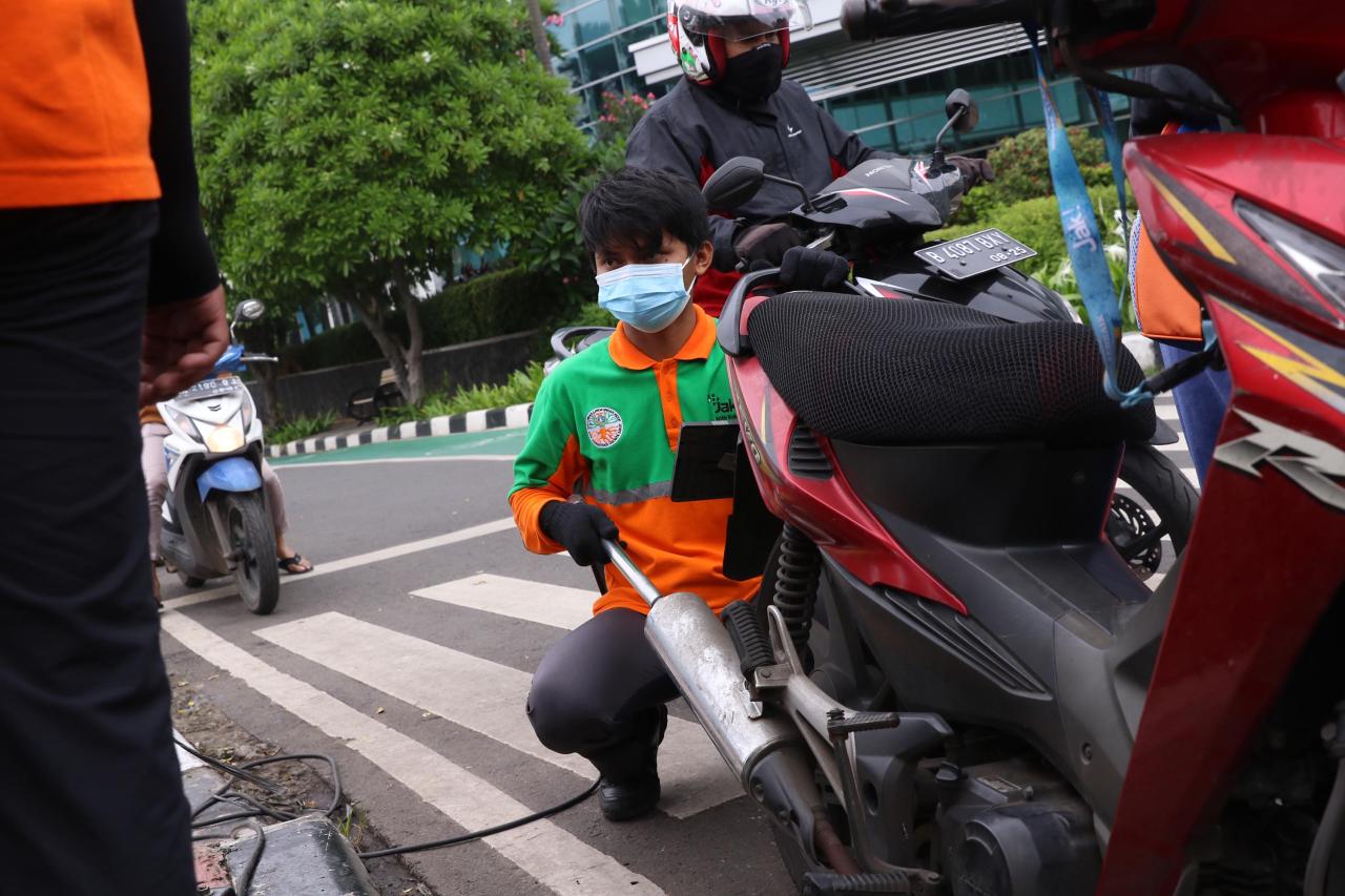 DLH DKI Jakarta Gelar...