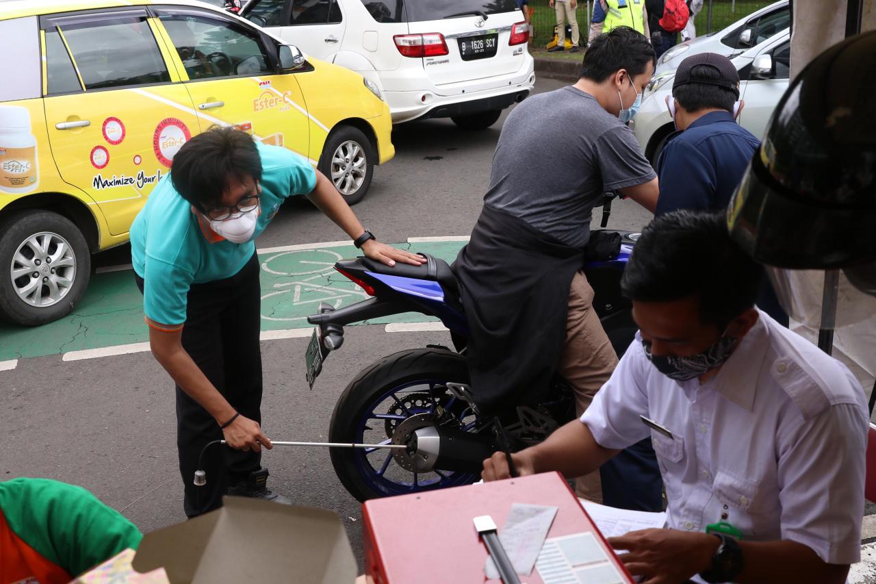DLH DKI Jakarta Gelar...