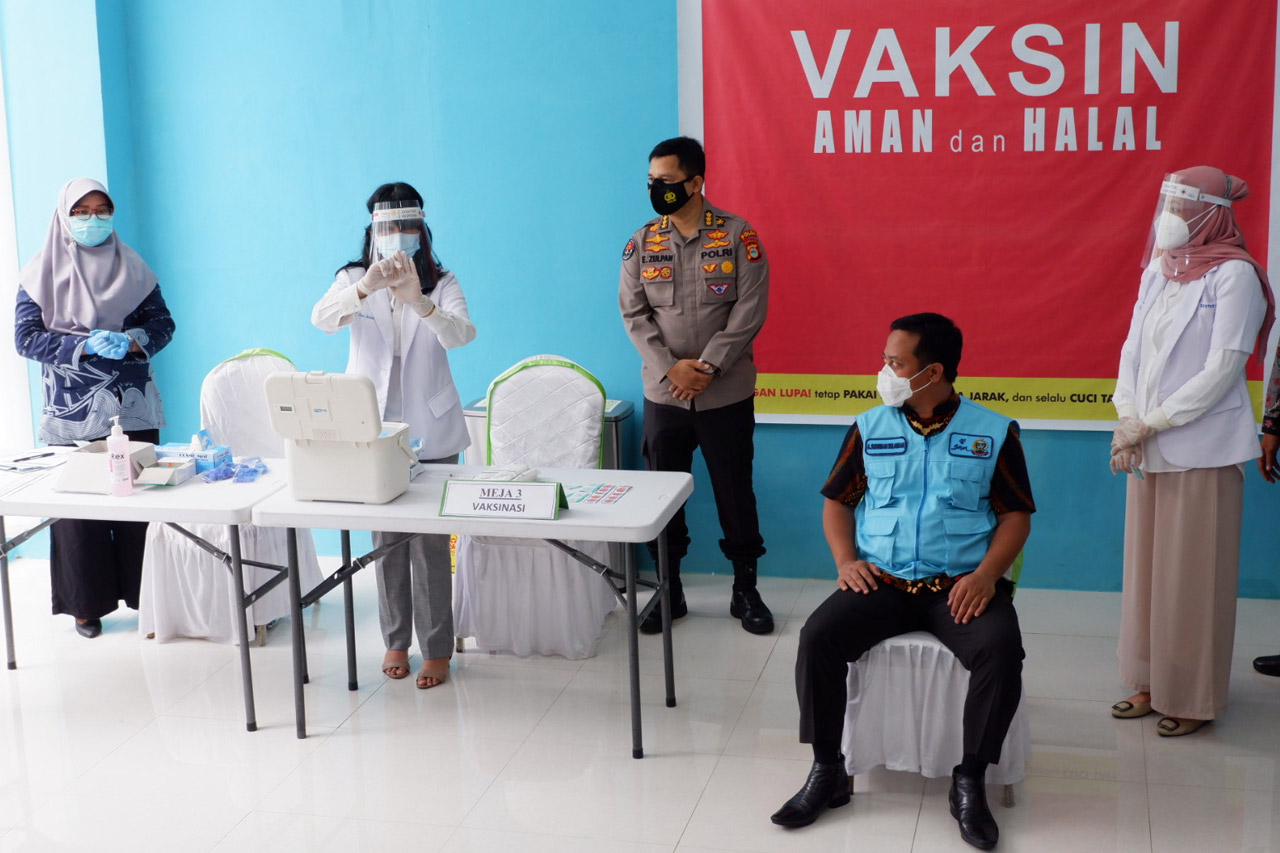 Hari Ini Kick-Off Vaksinasi...
