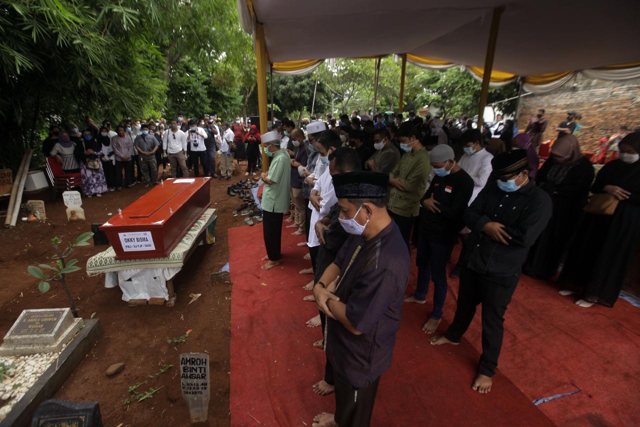 Kerabat dan Rekan Kerja...