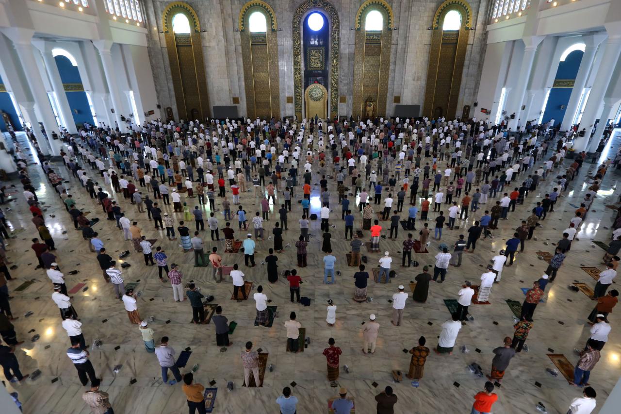 Ibadah Salat Jumat di...