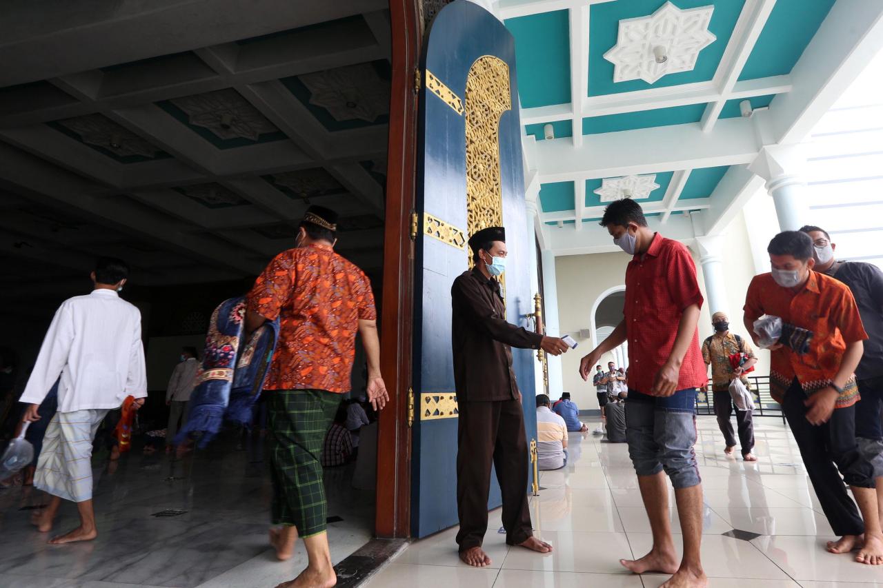 Ibadah Salat Jumat di...