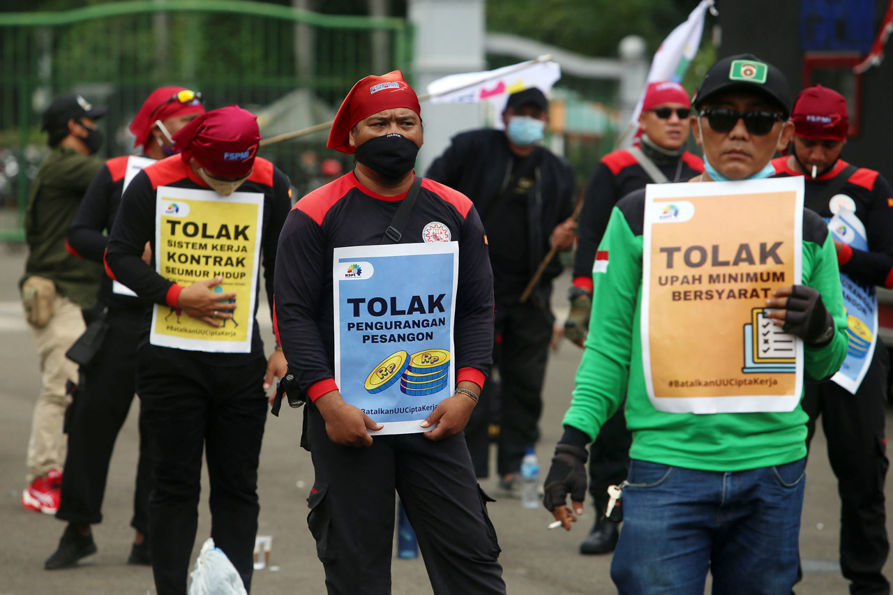 Buruh Kembali Turun...