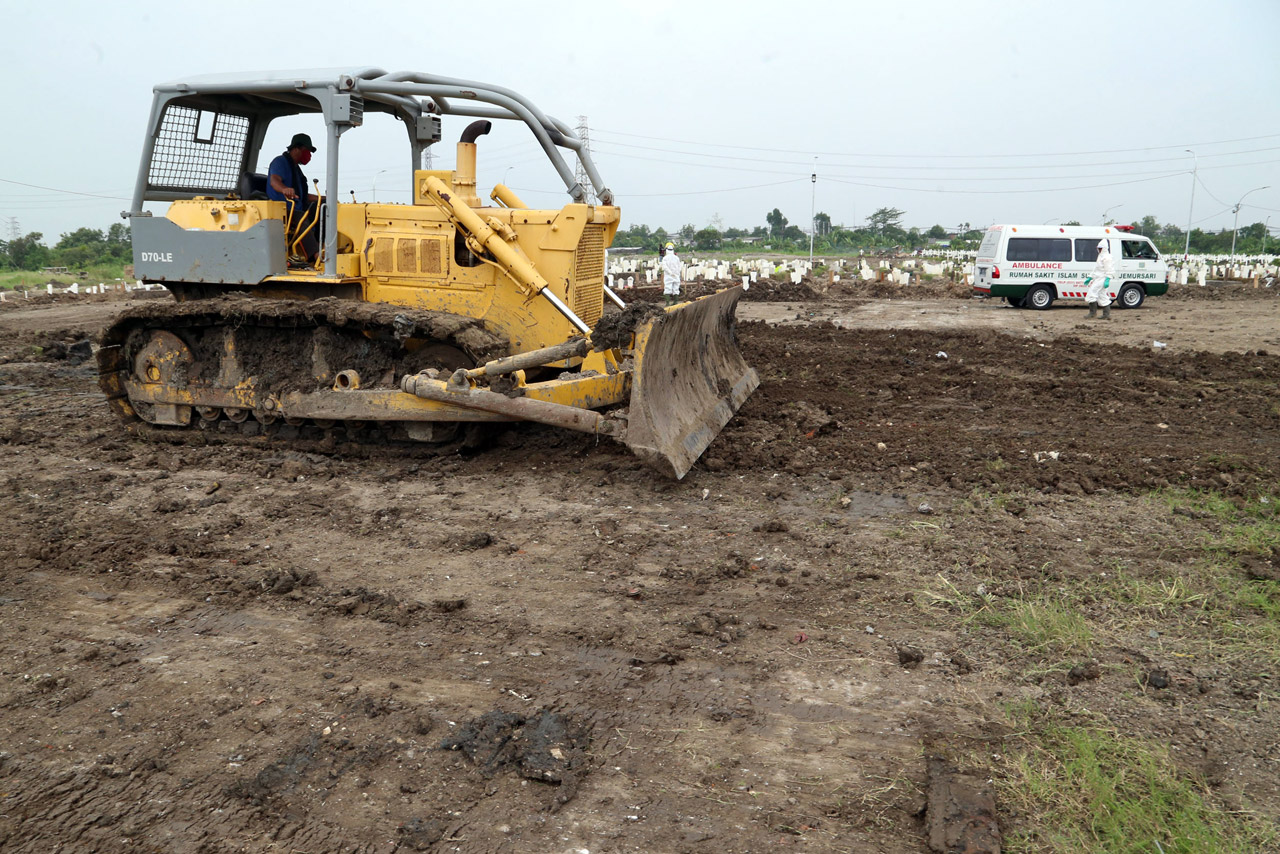 Lahan Pemakaman Covid-19...