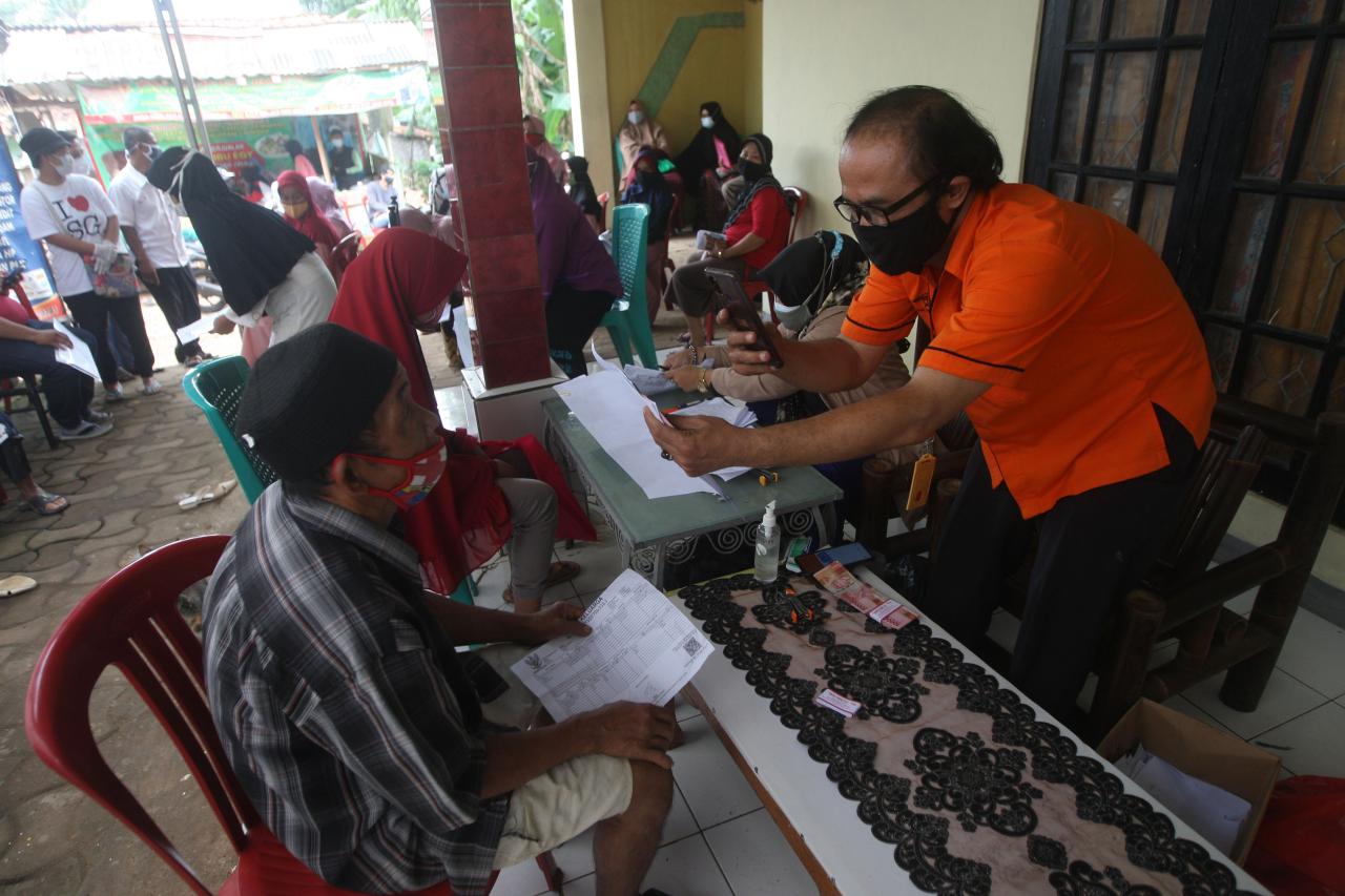 Warga Jatiasih Bekasi...