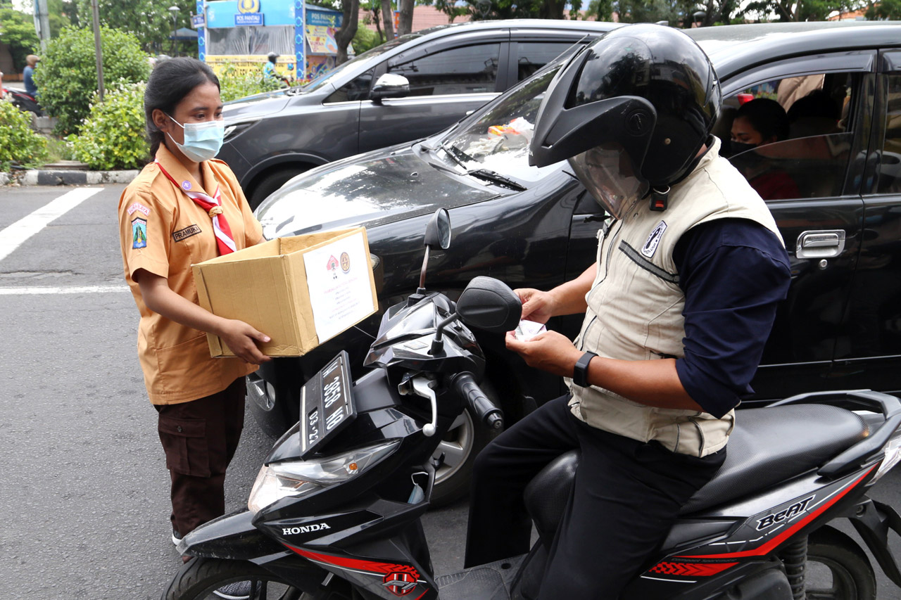 Bencana Melanda, Pramuka...