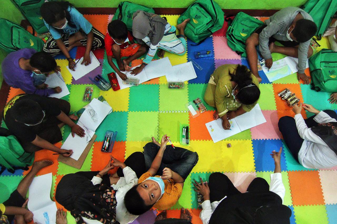 Anak-anak Korban Gempa...