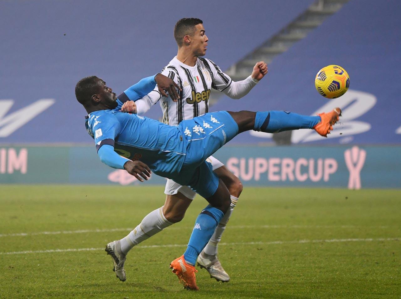 Juventus Raih Piala...