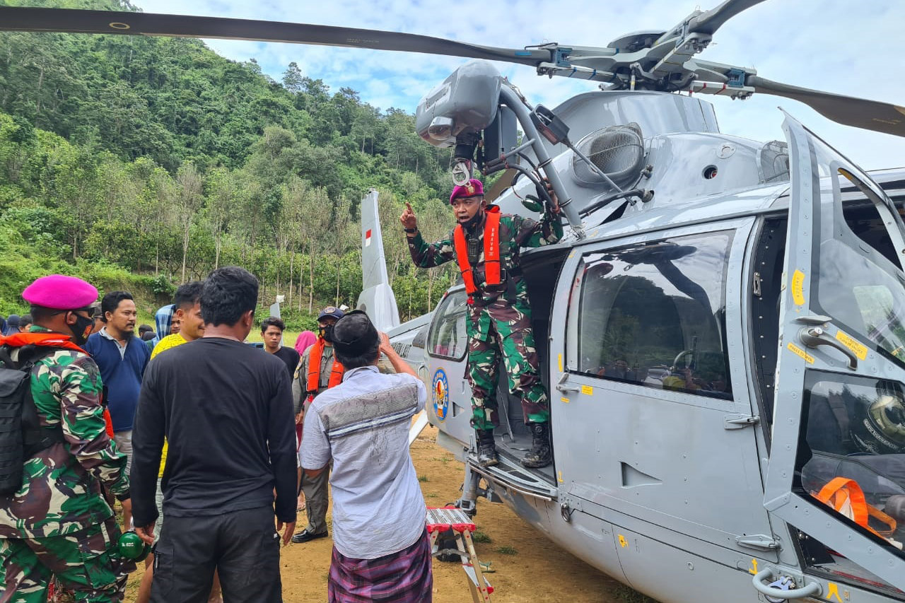 Kerahkan Helikopter,...