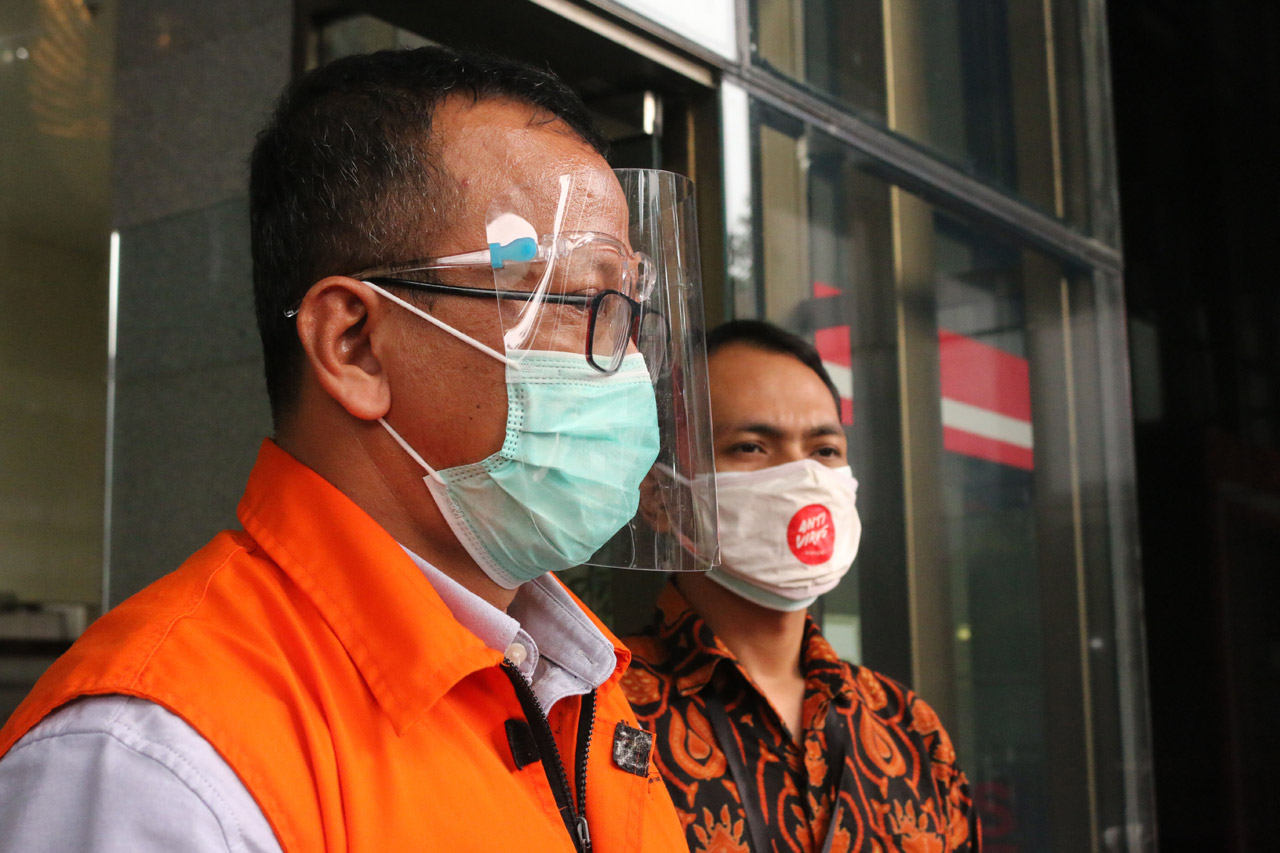 Periksa Edhy Prabowo,...