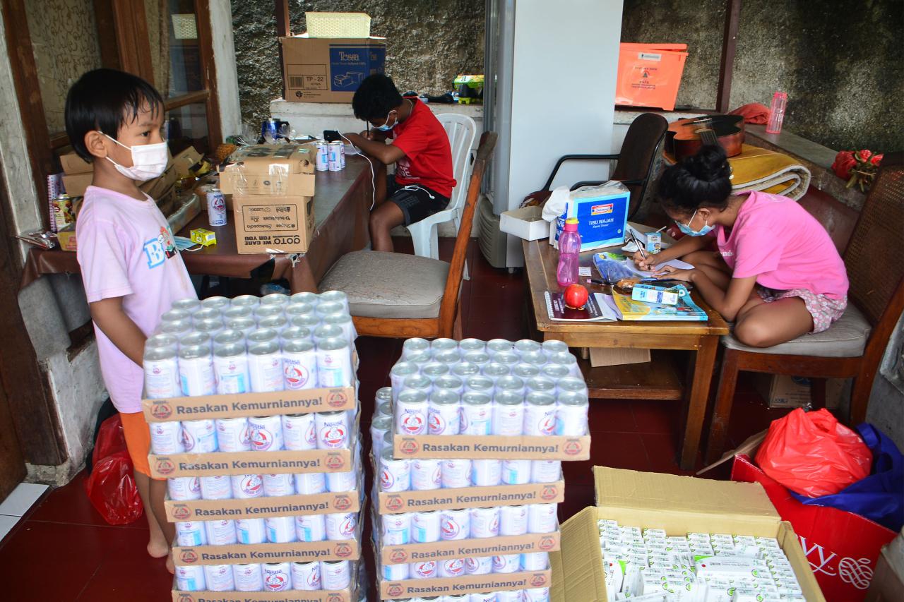 40 Anak Panti Asuhan...