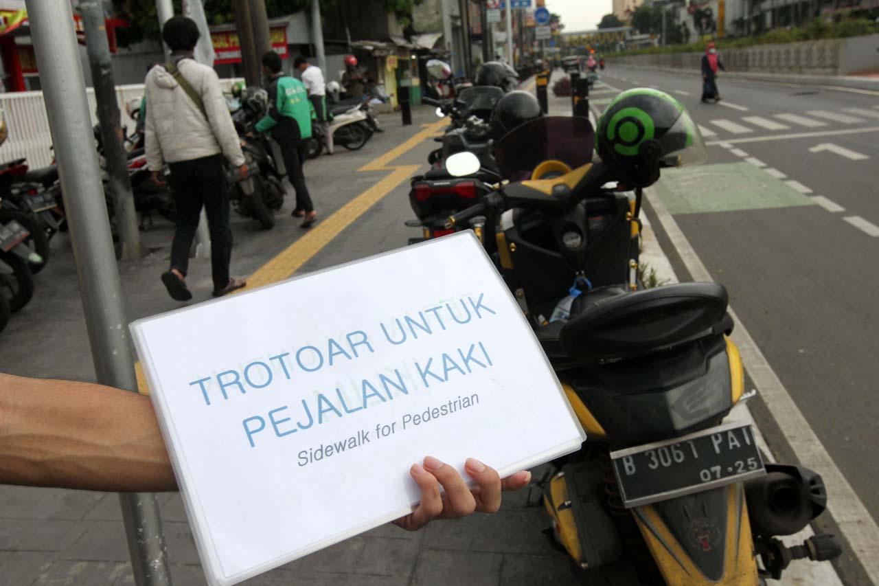 Aksi Peringatan Hari...