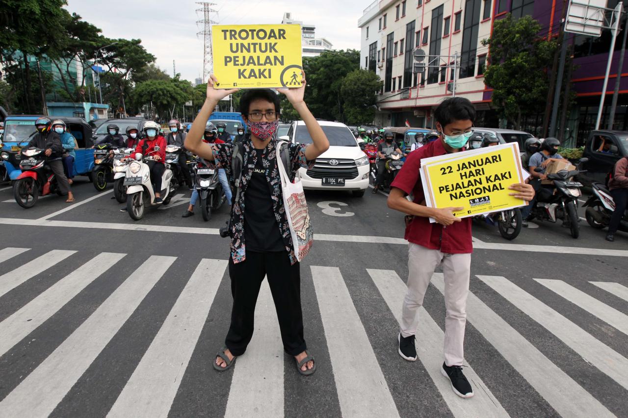 Aksi Peringatan Hari...