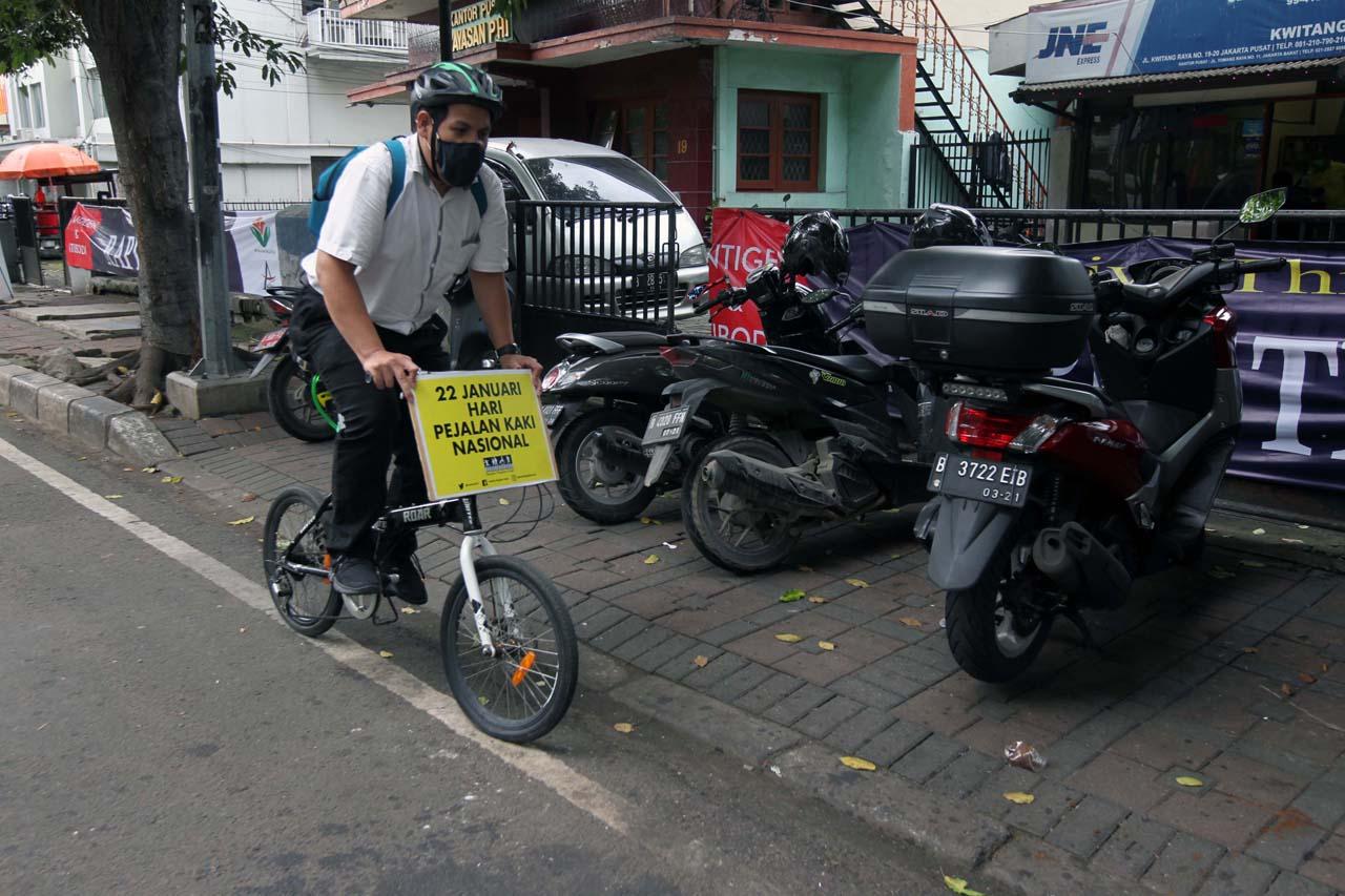 Aksi Peringatan Hari...