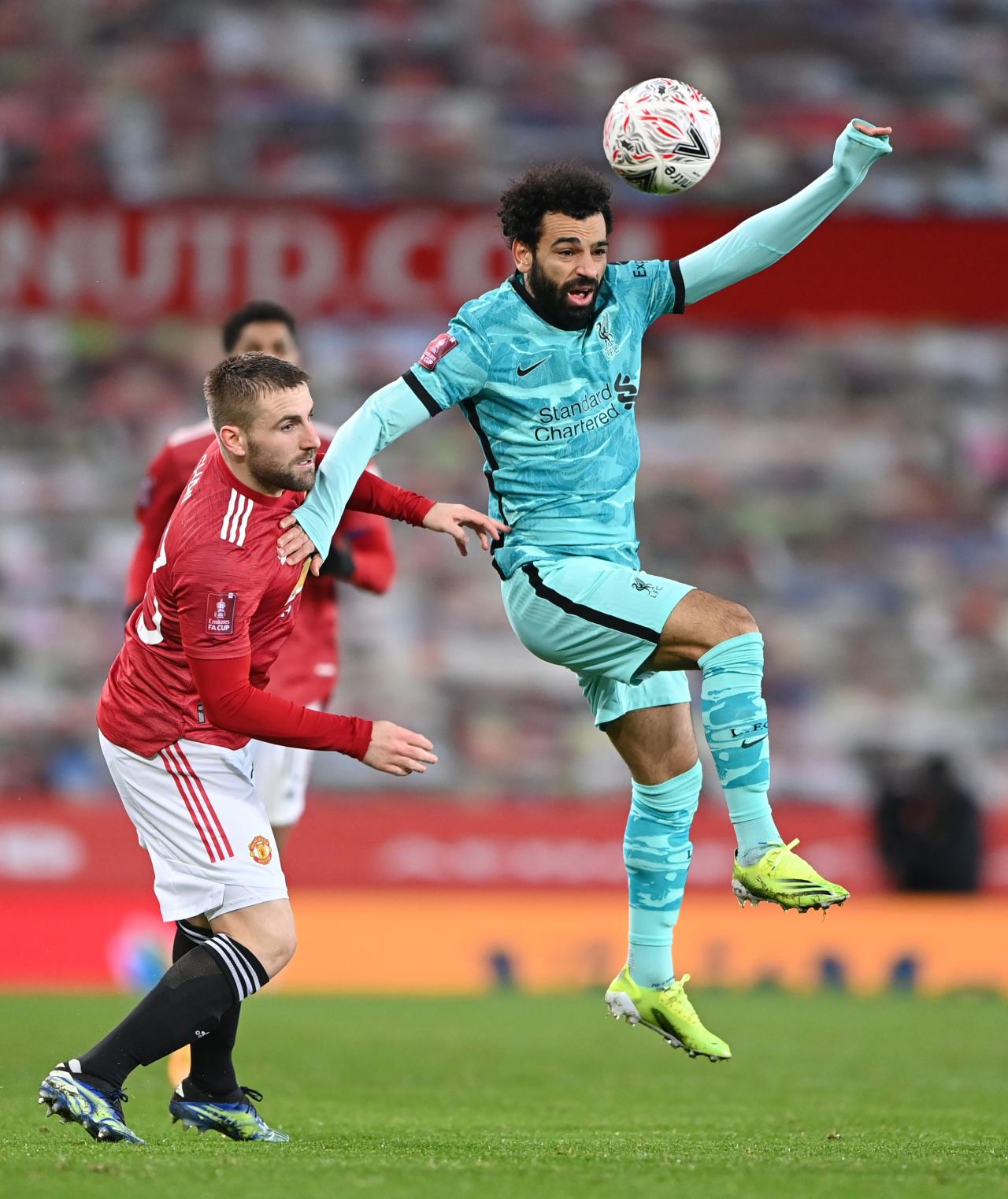 Manchester United Tendang...