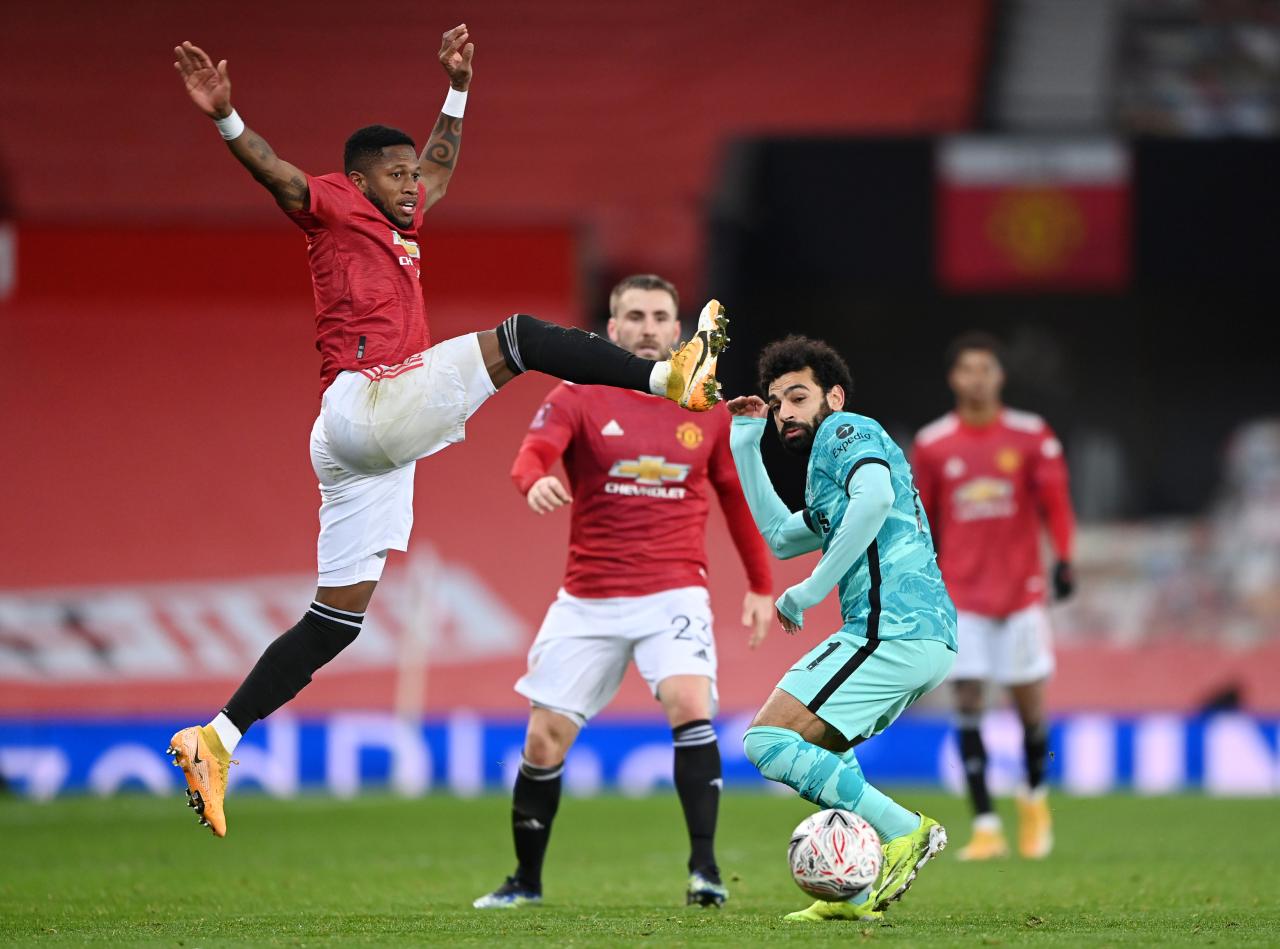 Manchester United Tendang...