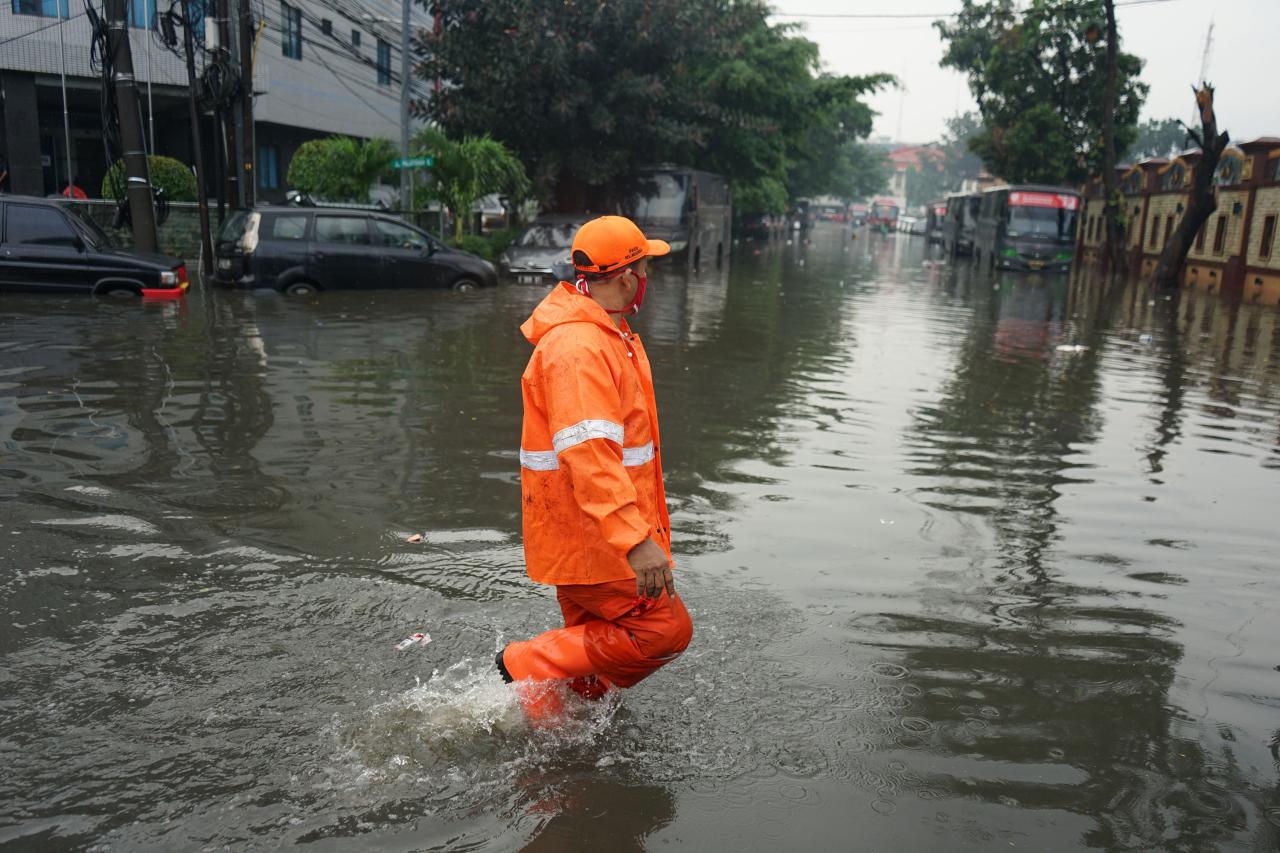 Banjir Setinggi 70 Cm...