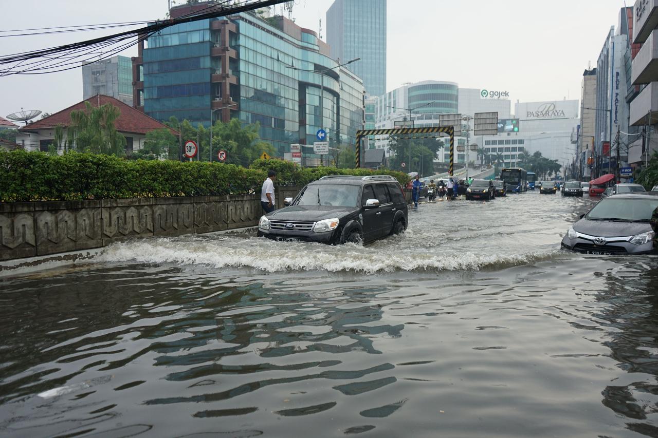 Banjir Setinggi 70 Cm...