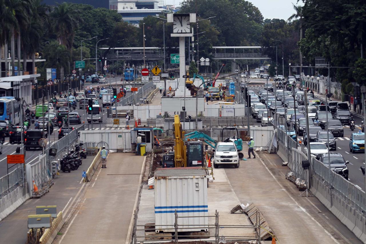 Pembangunan MRT Jakarta...