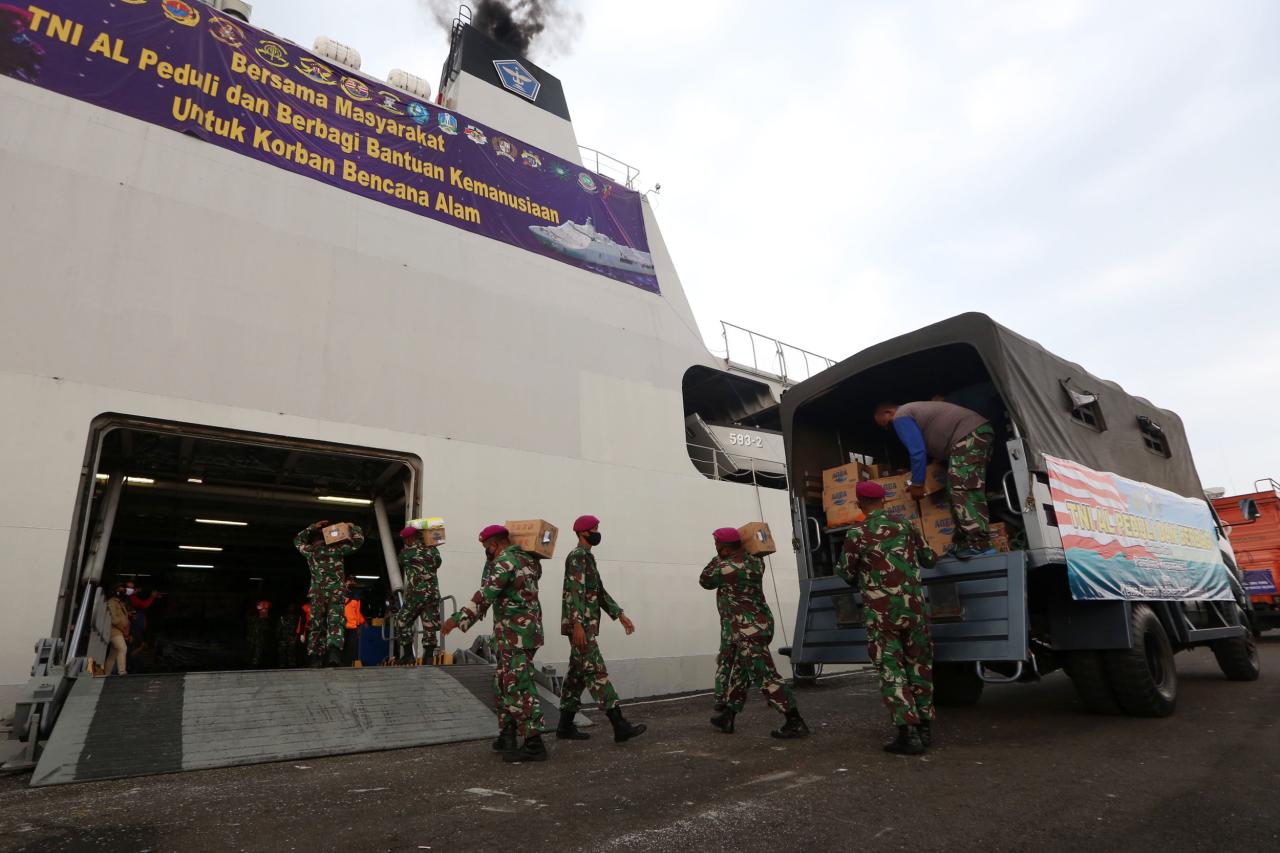 TNI AL Kerahkan KRI...
