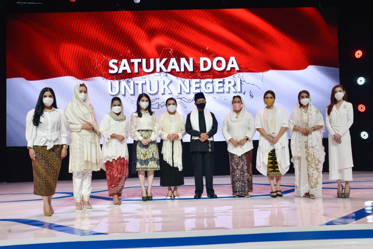 9 Srikandi Persembahkan...