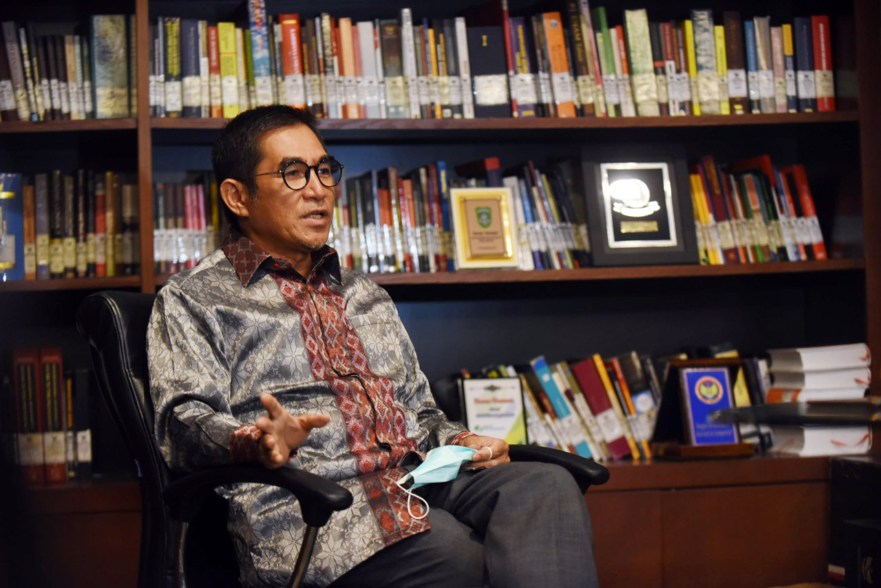 Eks Ketua MK Hamdan...
