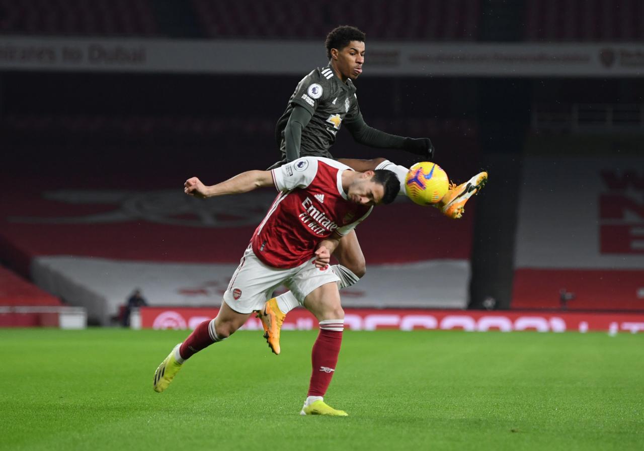 Arsenal Tahan Imbang...