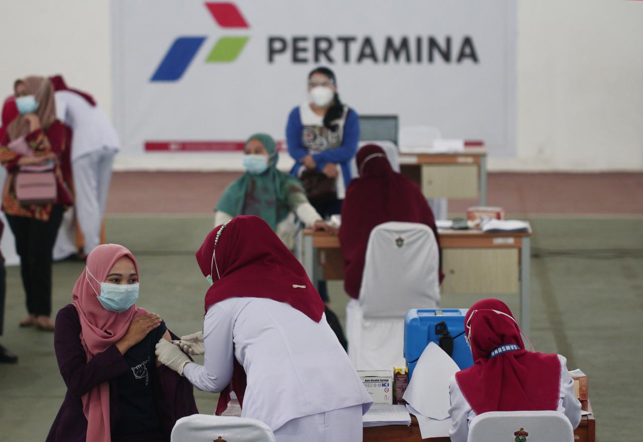 Tenaga Kesehatan Ikuti...