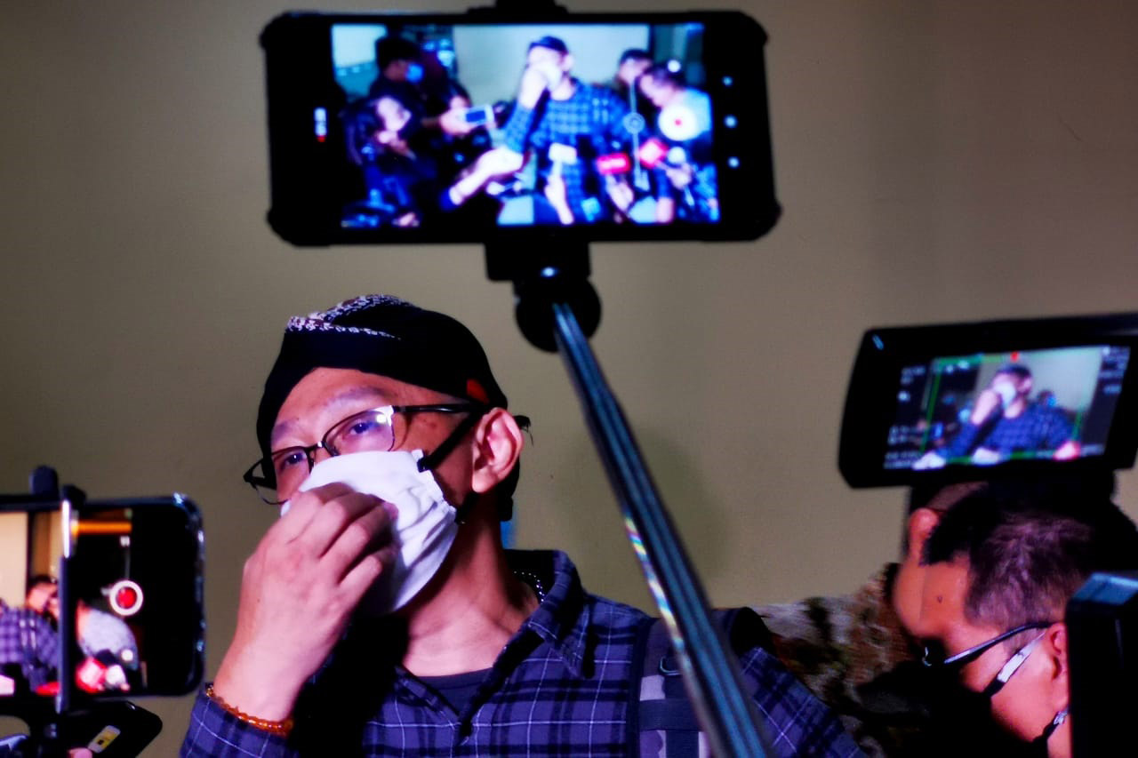 Pegiat Media Sosial...
