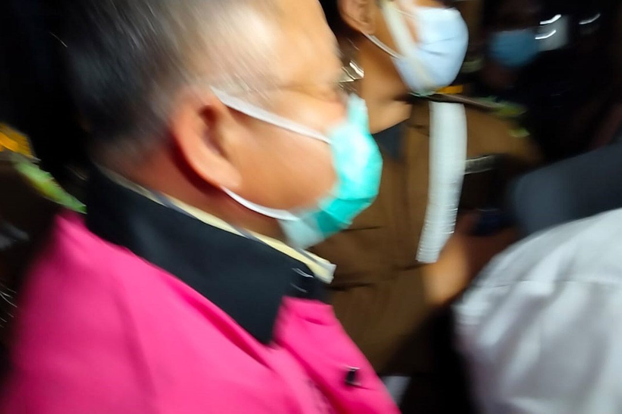 Kejagung Tetapkan 8...