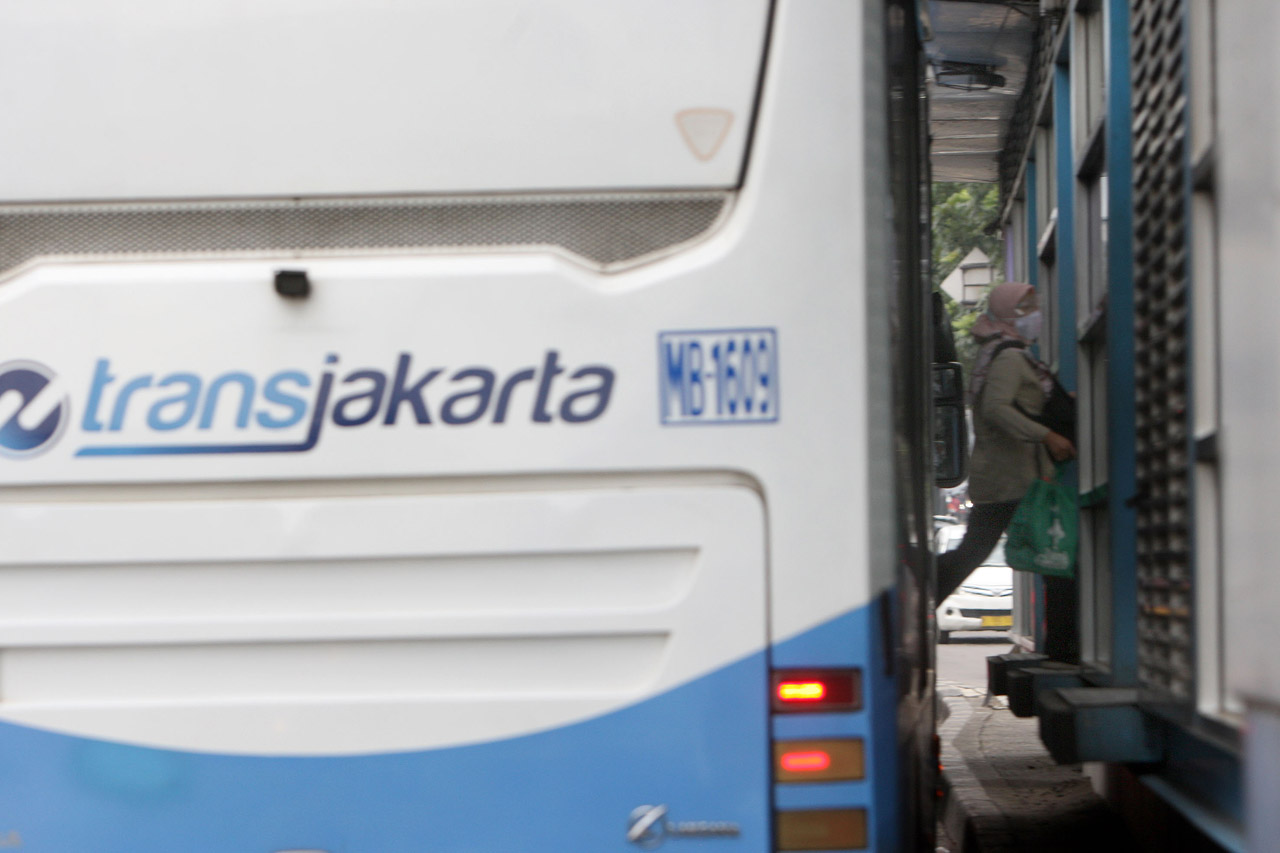 Transjakarta Tutup Sementara...