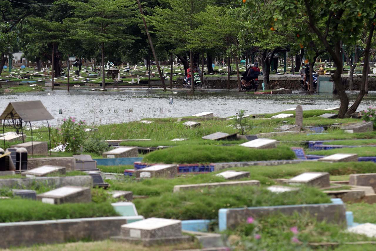 Banjir di TPU Semper...