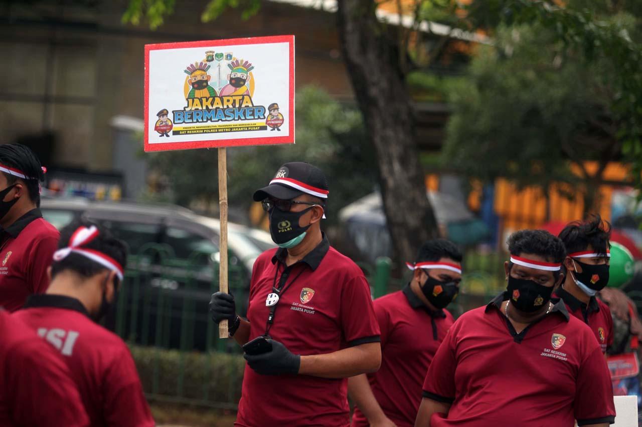 Gerakan Jakarta Bermasker,...