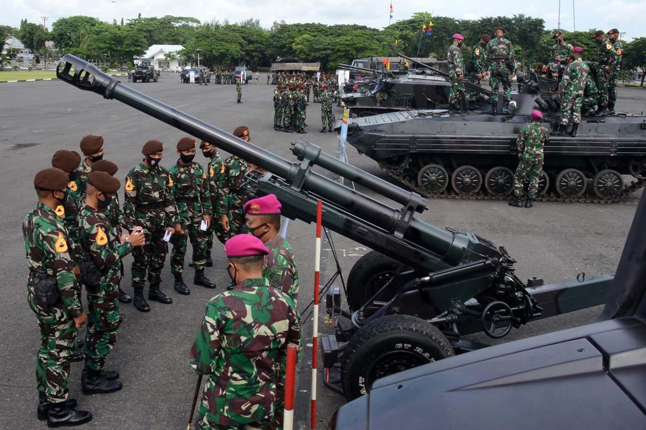 Pelajari Kesenjataan,...