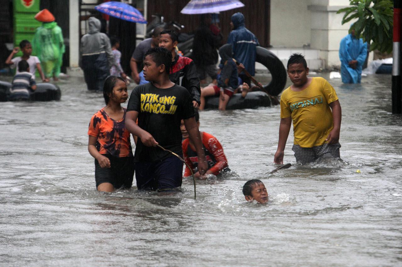 Banjir Parah Kepung...