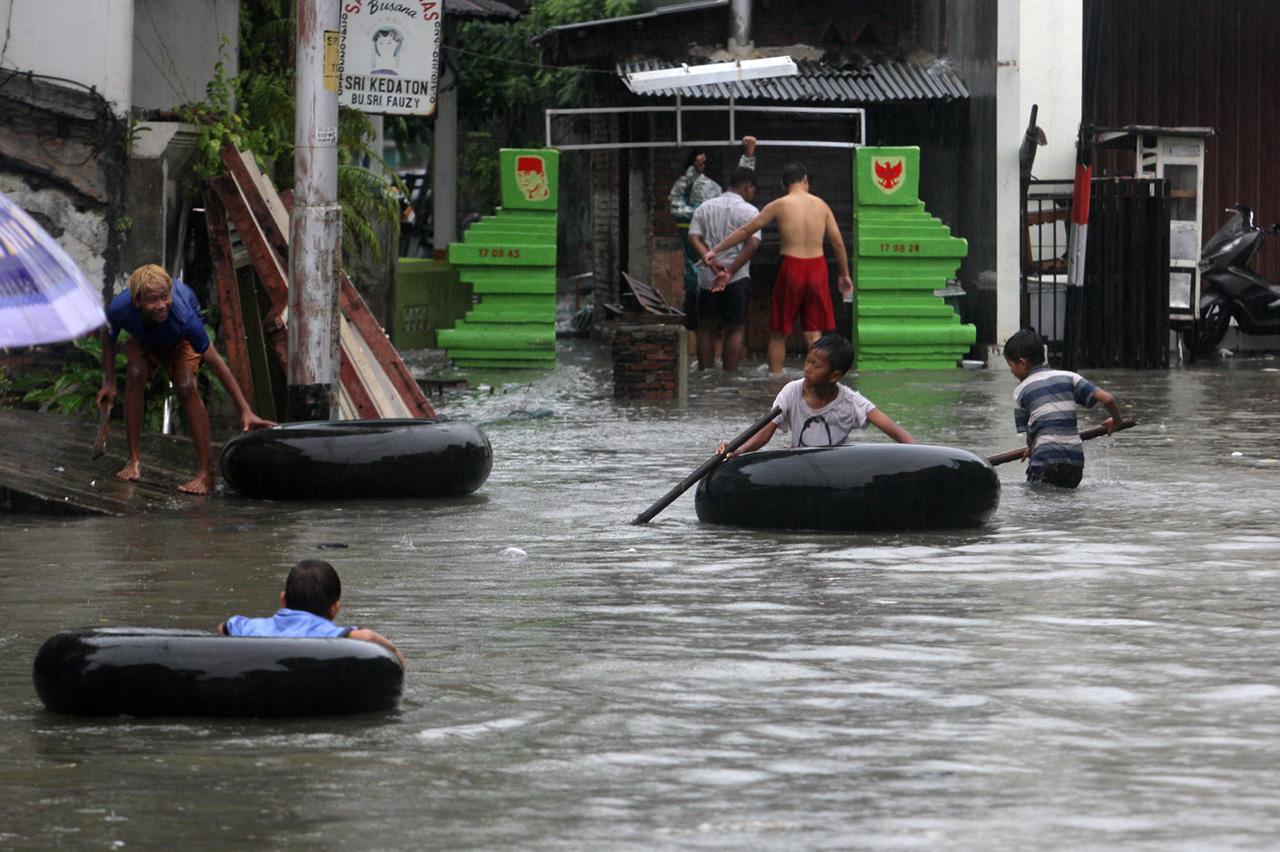 Banjir Parah Kepung...