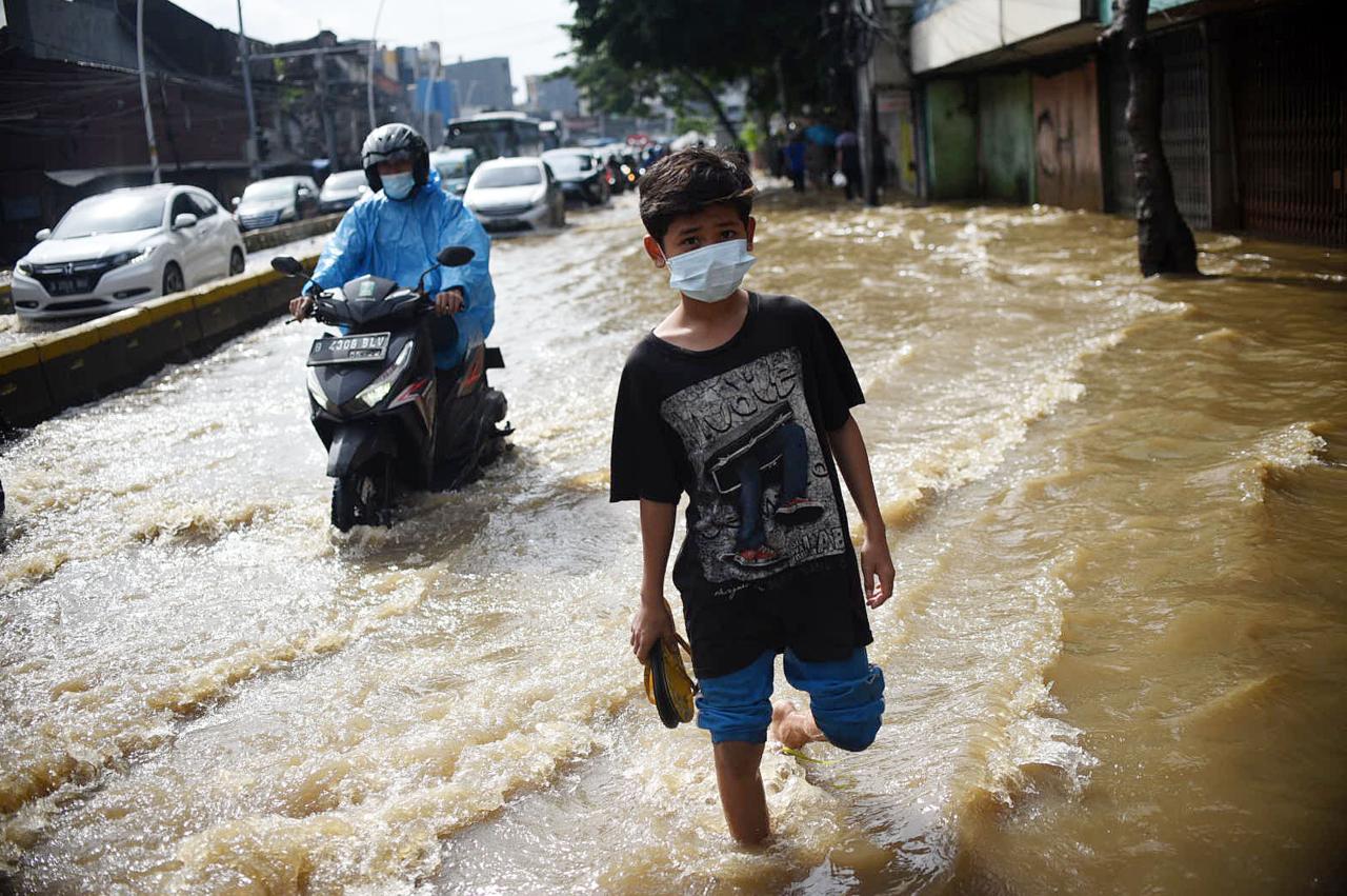 Banjir Rendam Sebagian...