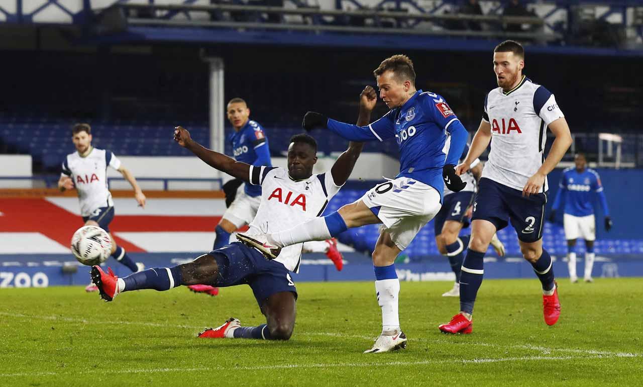 Gol Bernard Pastikan...