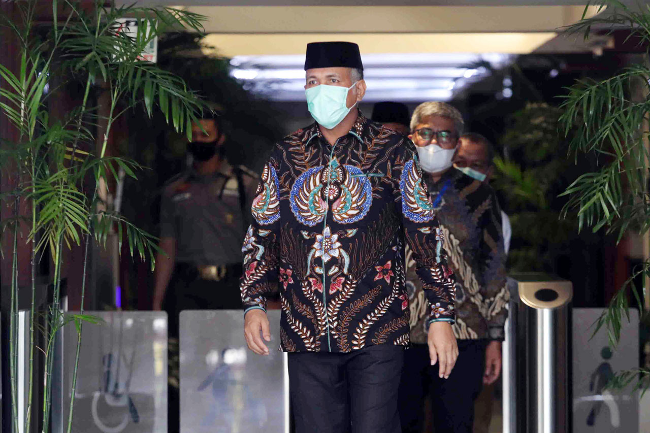 KPK Undang Gubernur...