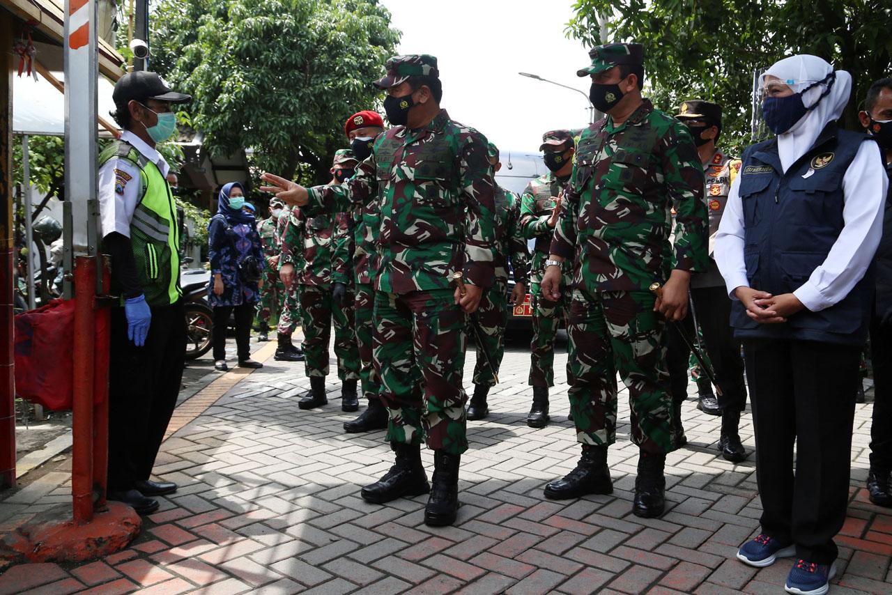 Panglima TNI Tinjau...