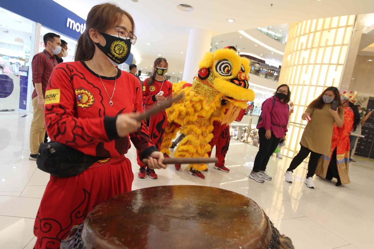 Semarakkan Imlek, Barongsai...