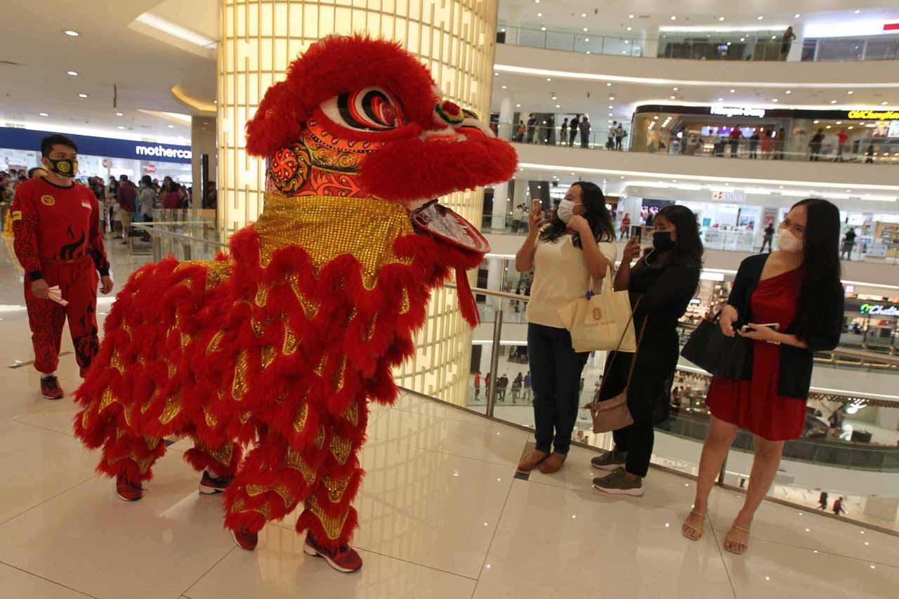 Semarakkan Imlek, Barongsai...